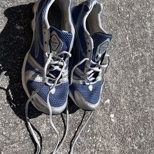 Vintage Reeboks 🎱